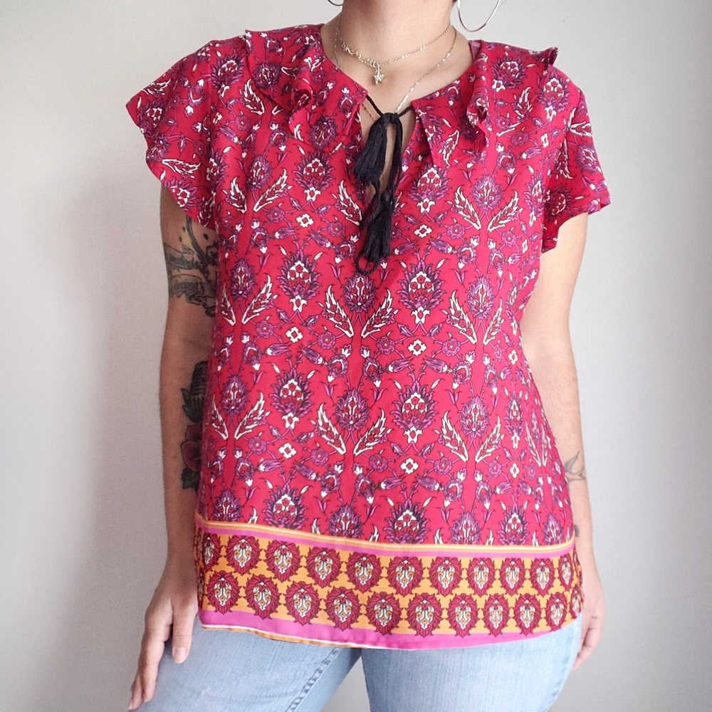 W5 tassel front floral short sleeve blouse large